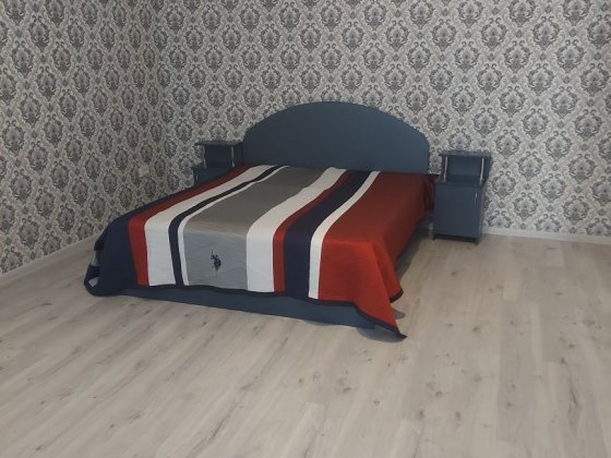 Сдам свою однокомнатную квартиру возле моря. Чорноморськ