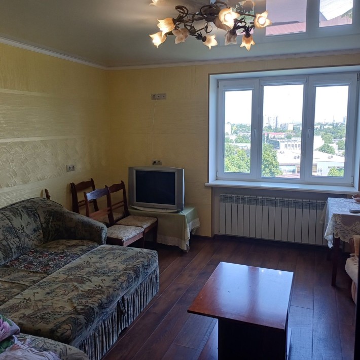 Сдам посуточно свою 2х к. квартиру в Черноморске. - фото 1