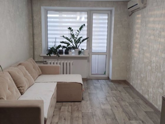 Трикімнатна,автовокзал!4 окремі спальні місця! Краматорск