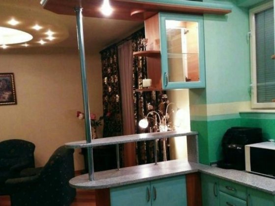 DOBA - ЦЕНТР 3 кім. 6 місць. З кондиціонером ! Мукачево