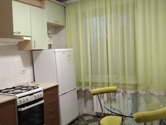 Посуточно сдаётся 2 ком Центр  квартира Павлоград