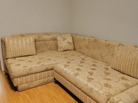 Сдам 2к кв посуточно центр.