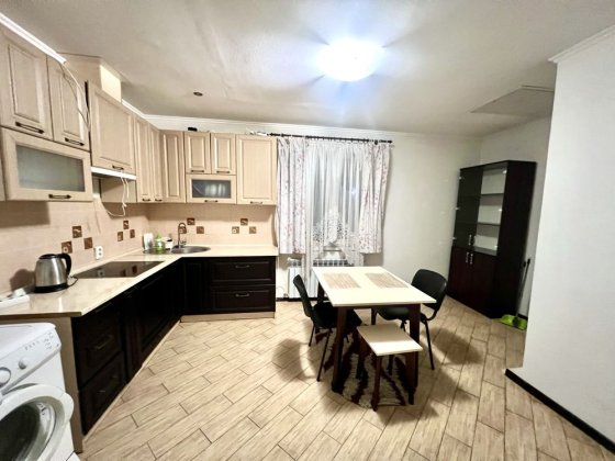 1 кім .кв Центр міста . Поряд погранакадемія Хмельницький