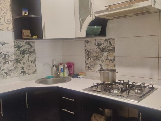 Посуточная аренда 1-но, « ост 8 больница», все есть Кривий Ріг