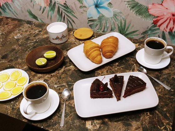 Приємна та комфортна квартира біля озера Суми