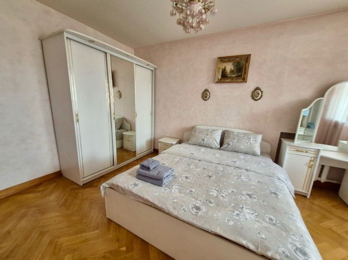 2к Метро Печерская Алмазова Центр Квартира подобово Зараз діє знижка - фото 1