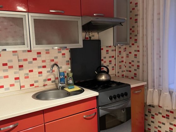 Погодинно/ подобово 1-к кімн.кв-ра, центр Чернигов