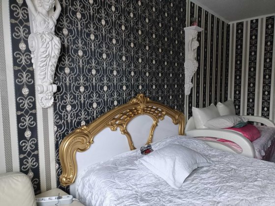 Погодинно, подобово - 3 поверх з видом озера, парка, метро - 12 хвилин Київ