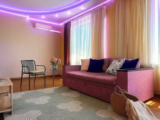 Чудова 2-кім. квартира. бул.Шевченка, 12 Квітня. Подобово, посуточно.