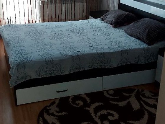 Сдаётся посуточно и почасово 2 ком квартира  Хортицкий р-н ( Бабурка)