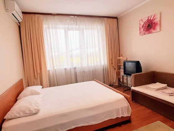 Свободно 28.06 пр-т Оболонский 11а, В 1 мин от метро Минская Київ