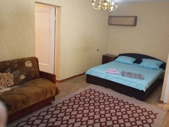 ПОДОБОВО. район з.д. Вокзалу (пішки) Київ