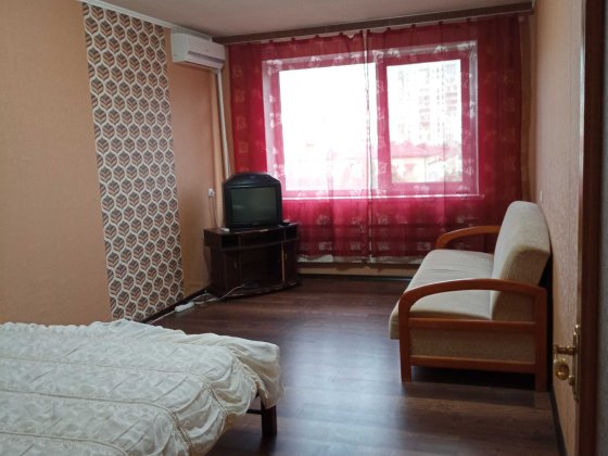 Погодинно -150 грн год,подобово,, метро Оболонь Київ