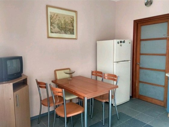 ж/д вокзал, ін.Амосова, 4 лікарня Київ