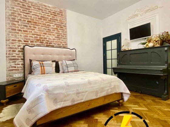 Подобова оренда квартира вільна центр Звітні документи 10 хв до жд Львов