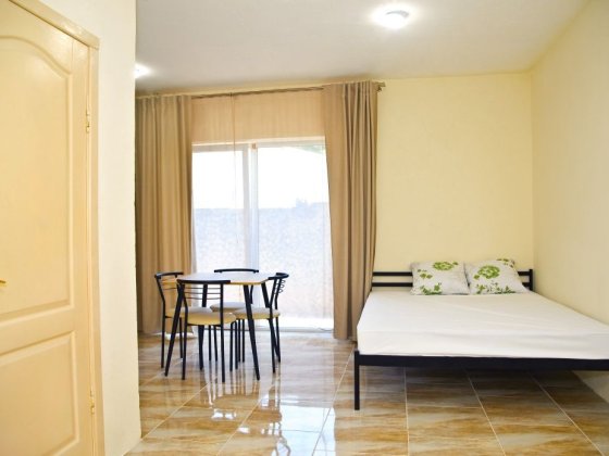 Квартиры посуточно 1000м. до пляжа "Золотой берег". Одесса