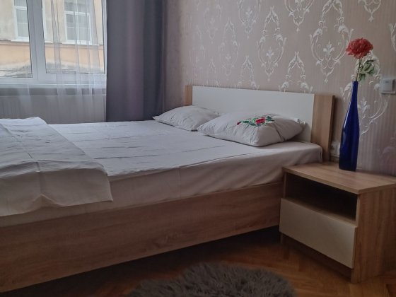 2х кім.квартира на добу,тиждень,місяць або погодинно! Львов