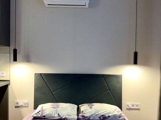 Свободна! Смарт квартира ! Возле метро Харьковская 5 мин , Позняки Київ