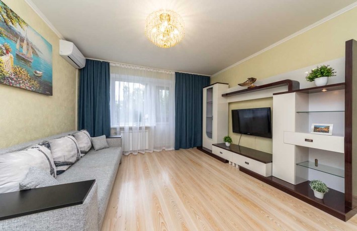2х кімнатна біля метро Теремки. Теремківська 2А - фото 1