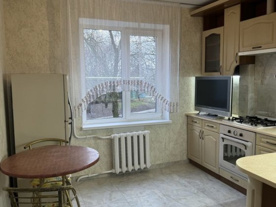 Сдам посуточно однокомнатную на таирова недалеко от моря Одесса