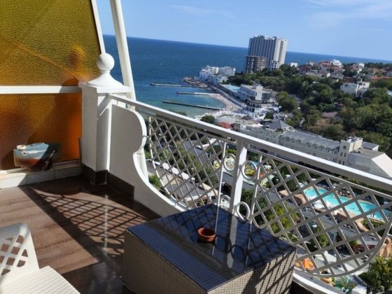 Сдам квартиру в ЖК"Аркадийский дворец".Аркадия.Посуточно. Терраса Одесса