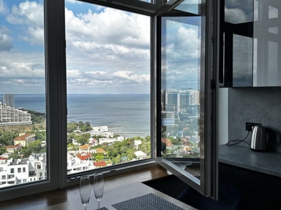 Подобово Аркадія, Каманіна Одеса