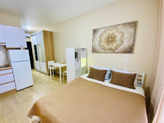 Здам квартиру з балконом у новому будинку в Одесі подобово. Одесса