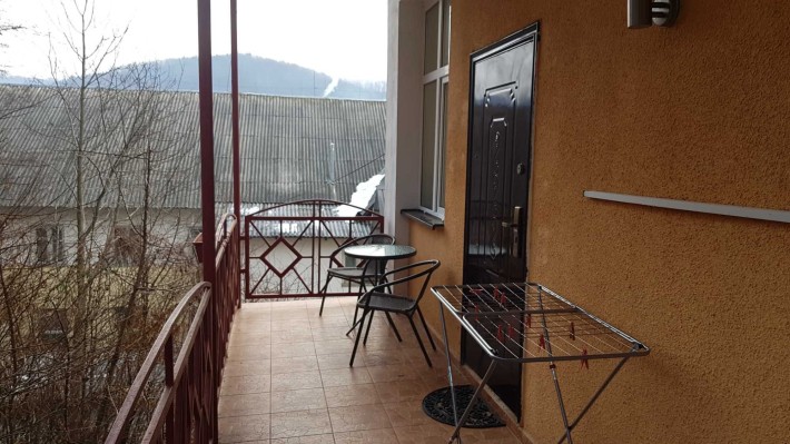 1 к-на кв. на 4 осіб! Біля б'ювета одразу (м10 до дверей)! - фото 1