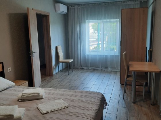 Житло подобово , номери біля моря Бурлача Балка