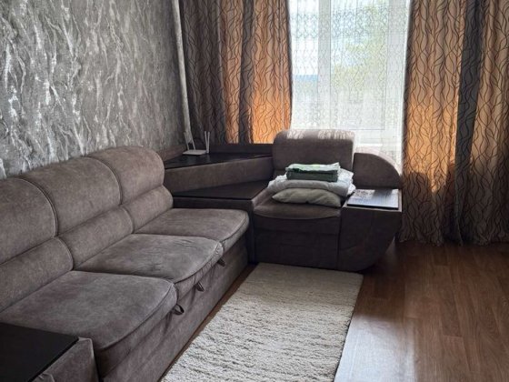 Здам двокімнатну квартиру в центрі міста подобово Карлівка