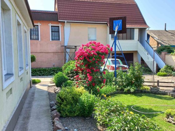 Здам подобово частину дома в с. Червона слобода Красная Слобода