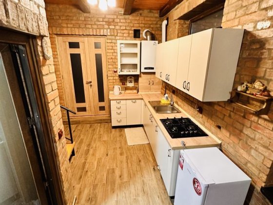 Житло подобово , квартира  біля Жайворонка Берегово