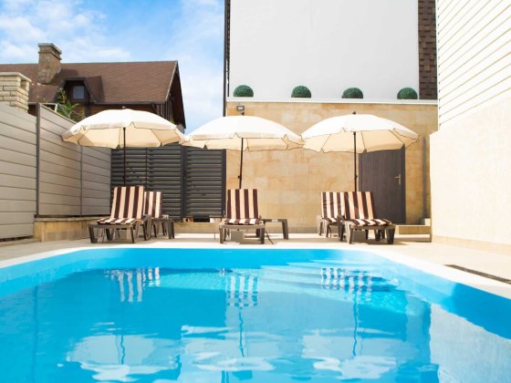 Апартаменти в Чорноморську з Басейном, 100 м від моря!!!