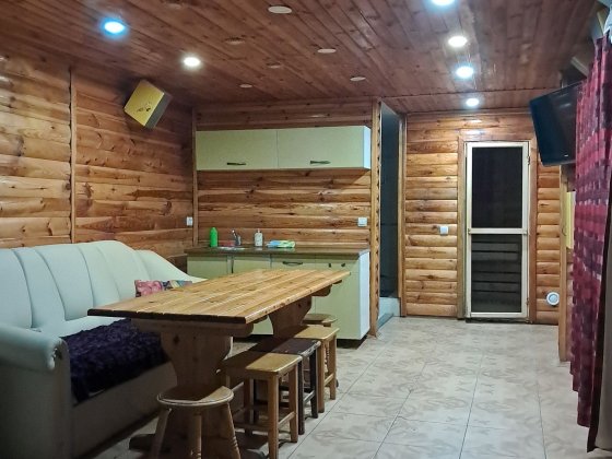 Сдам дом посуточно для отдыха в центре. Закрытая территория.