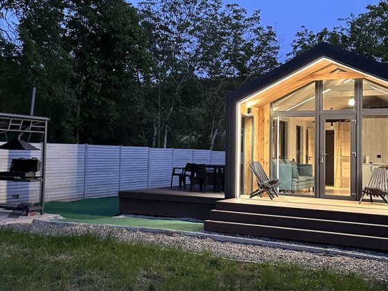 Подобова оренда Будинку на березі Дніпра 6/8 чоловік Днепр