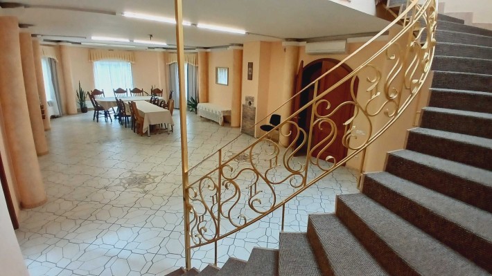 Подобова, погодинна оренда будинку, 14 спальних місць - фото 1