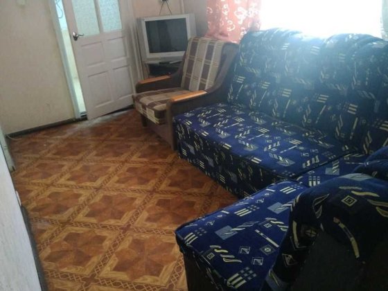 Подобово будинок недалеко від пляжа Золотий Берег, зелений двір Одесса