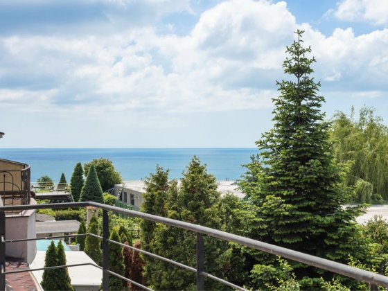 Сдам посуточно 3х этажный дом возле моря Одесса