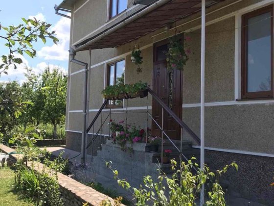 Подобова здача будинку, Косів котедж в Карпатах, оренда будинку Косов