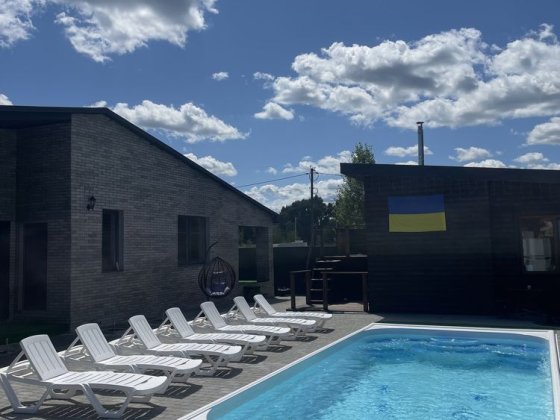 Оренда будинку з БАСЕЙНОМ з підігрівом Святопетрівське