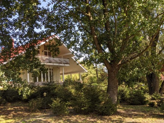 Оренда будинку з сауною та озером Хотянівка