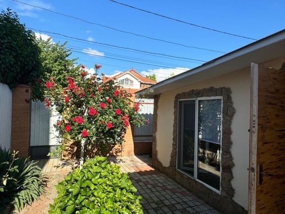 Участок у моря с двумя уютными домиками Крыжановка