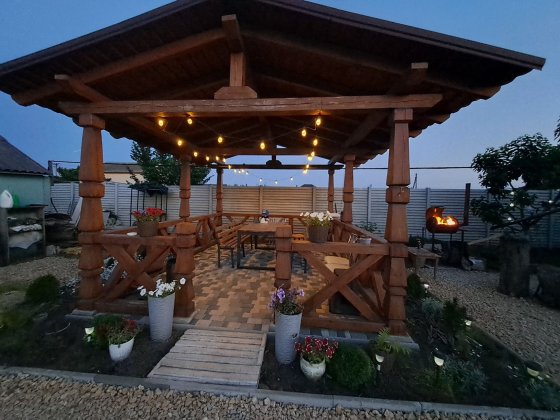 Сдам почасово  беседку с домиком  Черноморск Великодолинське