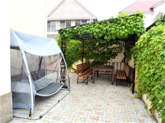 Дом 5-ть комнат,2-е минуты до пляжа,п.Каролино-бугаз,09.07 по 15.07 Каролино-Бугаз