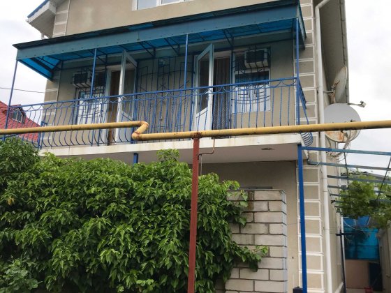 Дом возле моря. Каролино Бугаз станция Нагорная Каролино-Бугаз