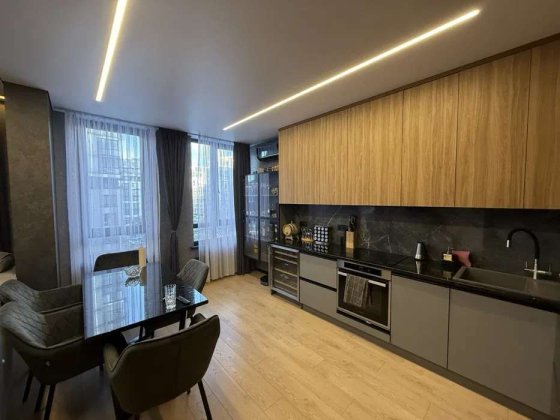 Продам 2к квартиру вул.Салютна вул. 9 ЖК Файна Таун Киев