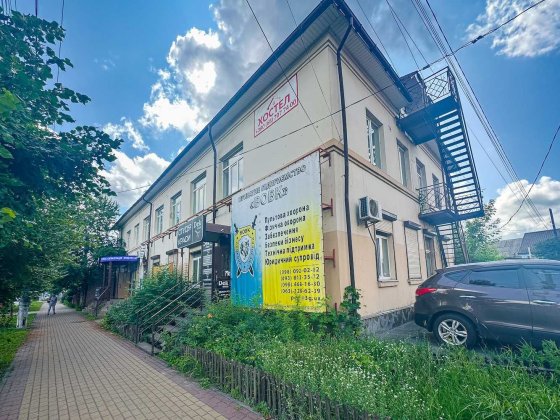 Боярка. Хрещатик 31. Центр. Комерція Діючий бізнес Закритий двір Гараж Боярка