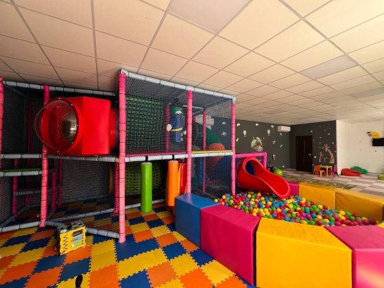 Продається дитячий лабіринт, ігрова кімната бізнес



В заголовку пише Каменское