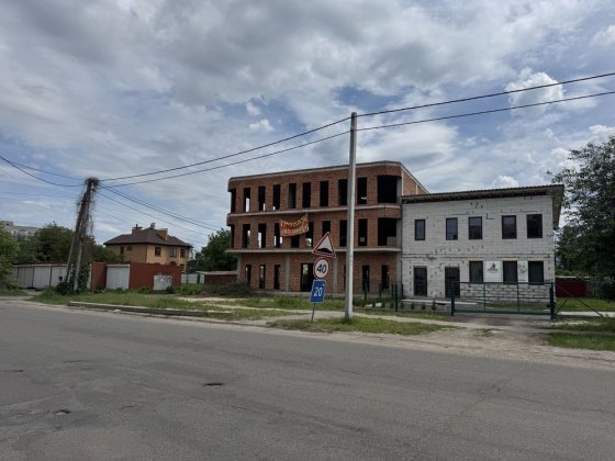 Боярка будівля 500 квм фасадна на проіздну вулицю  Магістральнк 50 кВт Боярка