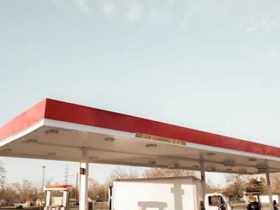 Продаж АЗС , Магазину  та Фасадної Ділянки під Логістичний Комплекс ! Гостомель